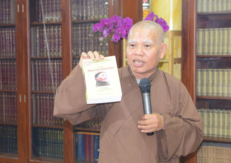 Quỹ ĐPNN trao tặng tịnh tài tại Trung tâm Nghiên cứu Phật giáo Hán Truyền