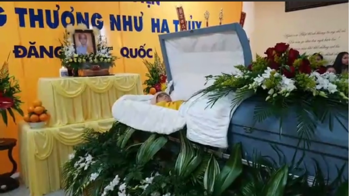 Huệ Chiếu Đông Tây – Hạnh Soi Muôn Thuở
