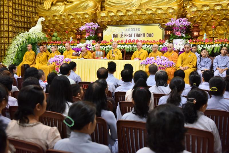 LỄ QUY Y TAM BẢO CHO HƠN 400 PHẬT TỬ MỚI TRONG NGÀY PHẬT THÀNH ĐẠO TẠI CHÙA GIÁC NGỘ, NGÀY 24/1/2018(8/12 Đinh Dậu)