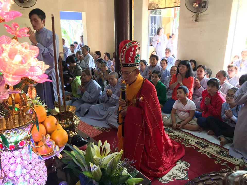 Khánh Hòa: Thời khắc thiêng liêng chùa Thơ Sắc tứ Minh Thiện đón giao thừa