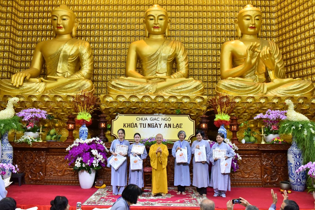 KHÓA TU ‘’NGÀY AN LẠC’’ CUỐI NĂM 2017
