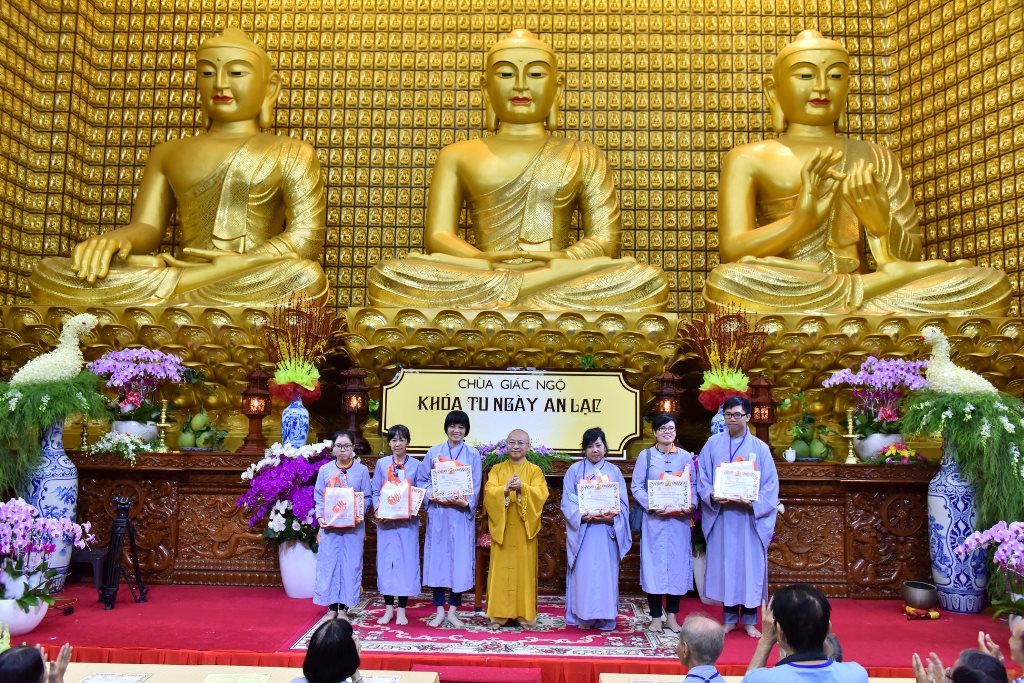 KHÓA TU ‘’NGÀY AN LẠC’’ CUỐI NĂM 2017