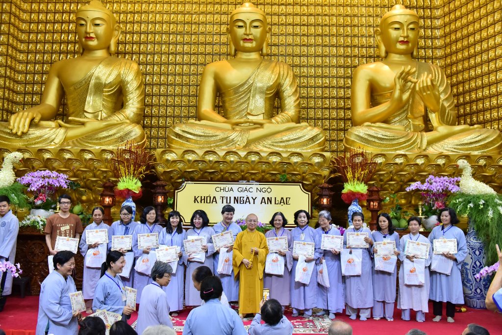 KHÓA TU ‘’NGÀY AN LẠC’’ CUỐI NĂM 2017