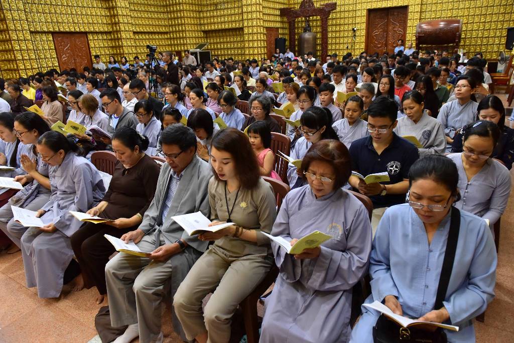 Hơn 400 Phật Tử Tham Dự Lễ Quy Y Tam Bảo Mùng 9 Tháng Giêng Tại Chùa Giác Ngộ, Ngày 24-02-2018