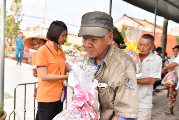 Tổng kết Chương trình “Quà Tết Yêu Thương” tại Đồng Tháp - Sa Đéc - Bến Tre (C136)