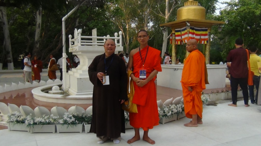 Ngàn năm Sala xào xạc thầm thì