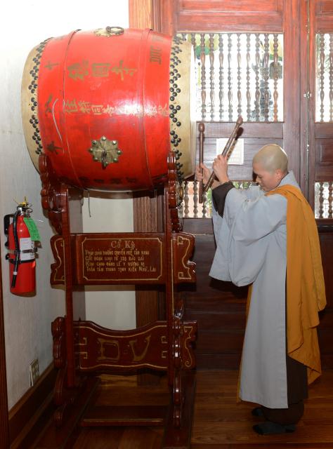 Lễ Thắp Nến Tưởng Niệm Sư Bà Toạ Chủ Chùa Đức Viên, San Jose, Hoa Kỳ