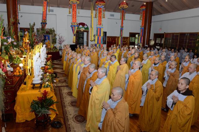 Lễ Thắp Nến Tưởng Niệm Sư Bà Toạ Chủ Chùa Đức Viên, San Jose, Hoa Kỳ