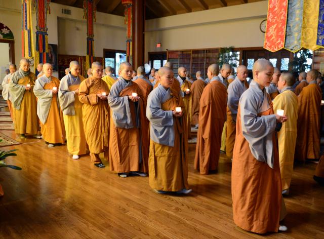 Lễ Thắp Nến Tưởng Niệm Sư Bà Toạ Chủ Chùa Đức Viên, San Jose, Hoa Kỳ
