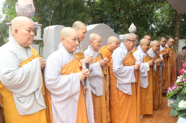 Lễ Đại tường Cố Ni trưởng Thích Nữ Tập Liên