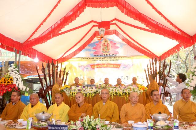 Chùm ảnh: Lễ Chung Thất Trai Tuần Thân Mẫu Của ĐĐ.Thích Tắc An.