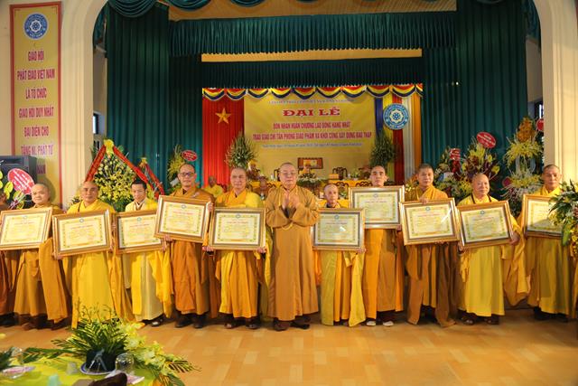 Nam Định: Đón nhận Huân chương LĐ hạng I của Chủ tịch nước- Giáo chỉ tấn phong của Đức Pháp chủ GHPGVN