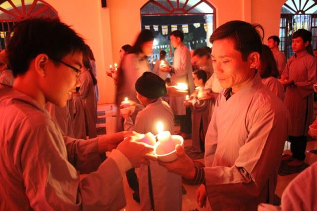 Thái Bình: Đêm hoa đăng vía Phật Di Đà tại chùa Hoằng Văn