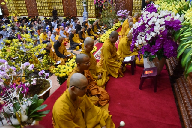 Chùa Giác Ngộ: Nhộn nhịp đêm giao thừa xuân Mậu Tuất 2018