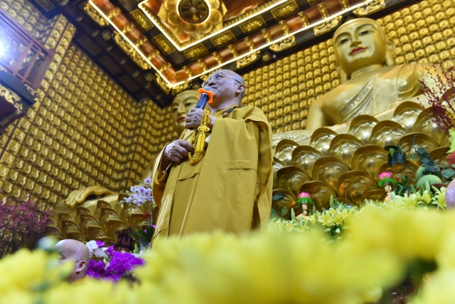 Chùa Giác Ngộ: Nhộn nhịp đêm giao thừa xuân Mậu Tuất 2018