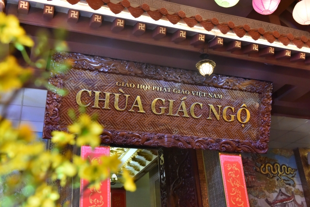 Chùa Giác Ngộ: Nhộn nhịp đêm giao thừa xuân Mậu Tuất 2018