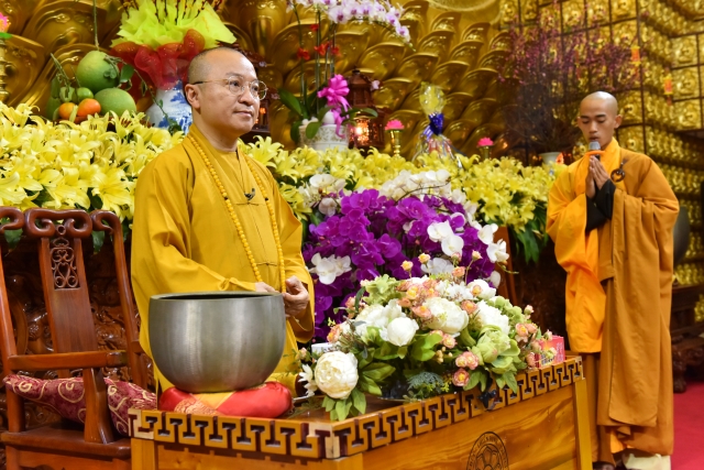 Tết Mậu Tuất: TT. Thích Nhật Từ ban đạo từ cho hành hương của đạo tràng chùa Phước Long – Cần Thơ