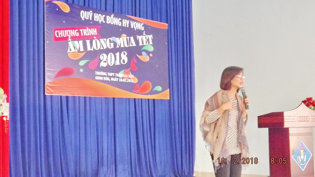 Quỹ Học bổng Hy vọng tặng 200 suất quà cho học sinh nghèo vượt khó