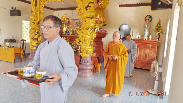 Chùa Long Thạnh: Khóa tu Bát quan trai cuối năm Đinh Dậu