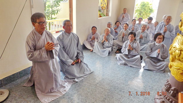 Chùa Long Thạnh: Khóa tu Bát quan trai cuối năm Đinh Dậu