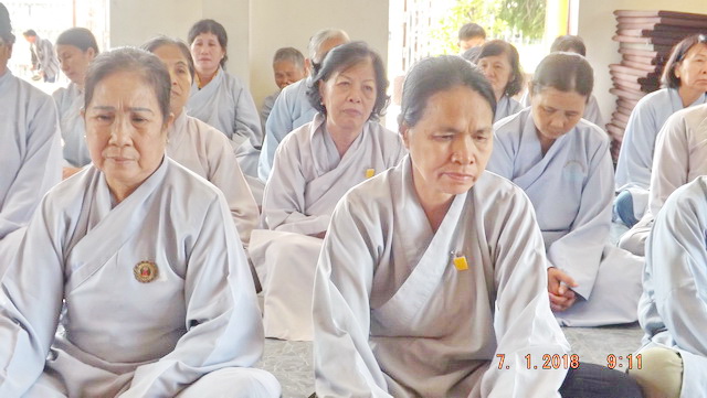 Chùa Long Thạnh: Khóa tu Bát quan trai cuối năm Đinh Dậu