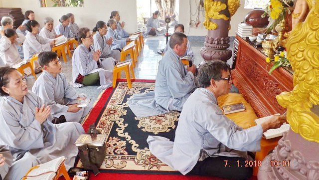 Chùa Long Thạnh: Khóa tu Bát quan trai cuối năm Đinh Dậu