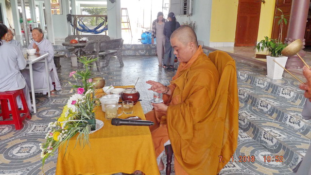 Chùa Long Thạnh: Khóa tu Bát quan trai cuối năm Đinh Dậu