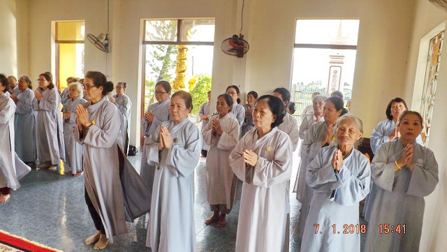 Chùa Long Thạnh: Khóa tu Bát quan trai cuối năm Đinh Dậu