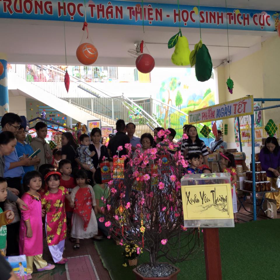 Hội chợ Xuân Yêu thương qua lăng kính của các bé Trường Mầm Non Võ Trứ