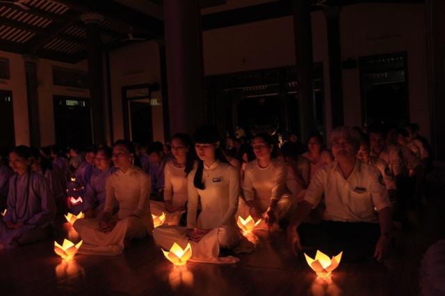 Chùa Pháp Hoa, Đắk Nông, tổ chức đêm hoa đăng Phật thành đạo