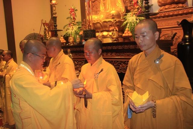 Chùa Pháp Hoa, Đắk Nông, tổ chức đêm hoa đăng Phật thành đạo