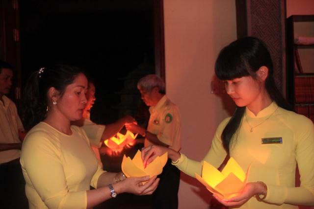 Chùa Pháp Hoa, Đắk Nông, tổ chức đêm hoa đăng Phật thành đạo