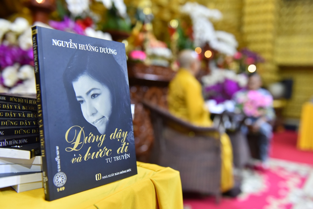 Chùa Giác Ngộ: Lễ Sám Hối và giới thiệu sách “Đứng dậy và bước đi” tác giả Nguyễn Hướng Dương (13/06/2018)