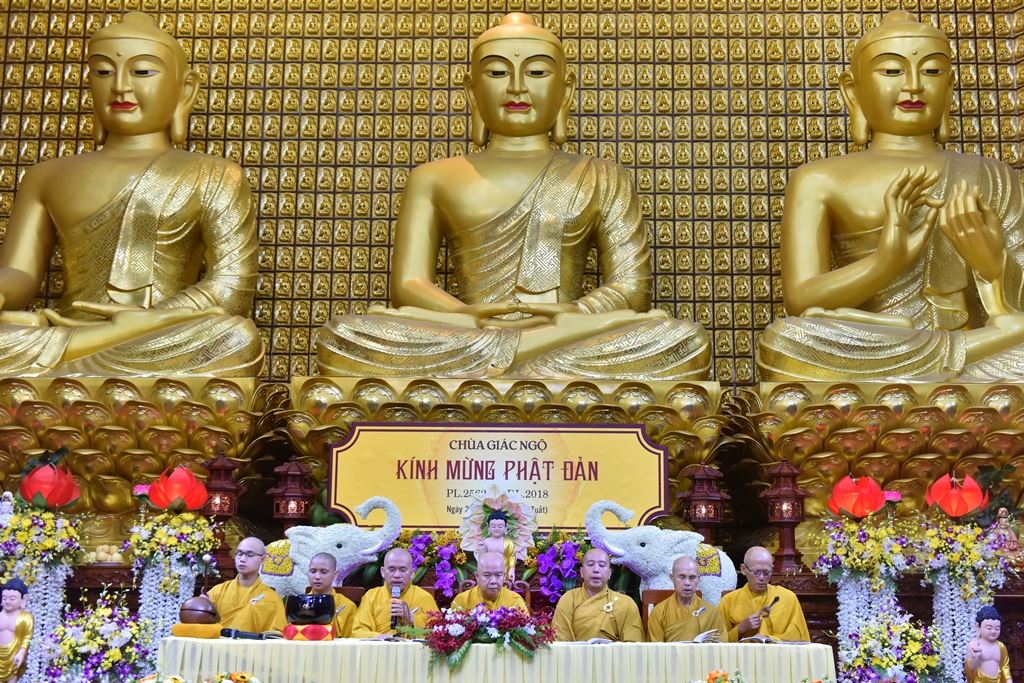 Chùa Giác Ngộ: Lễ quy y Tam Bảo nhân đại lễ Phật đản Phật lịch 2562 (28-05-2018)