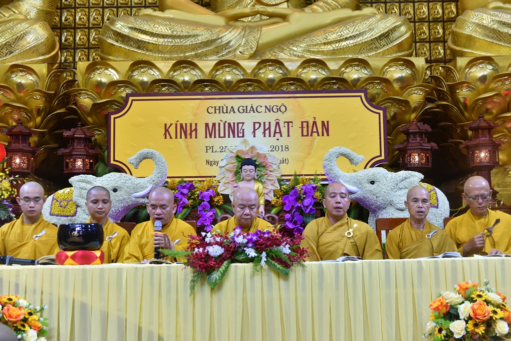 Chùa Giác Ngộ: Lễ quy y Tam Bảo nhân đại lễ Phật đản Phật lịch 2562 (28-05-2018)