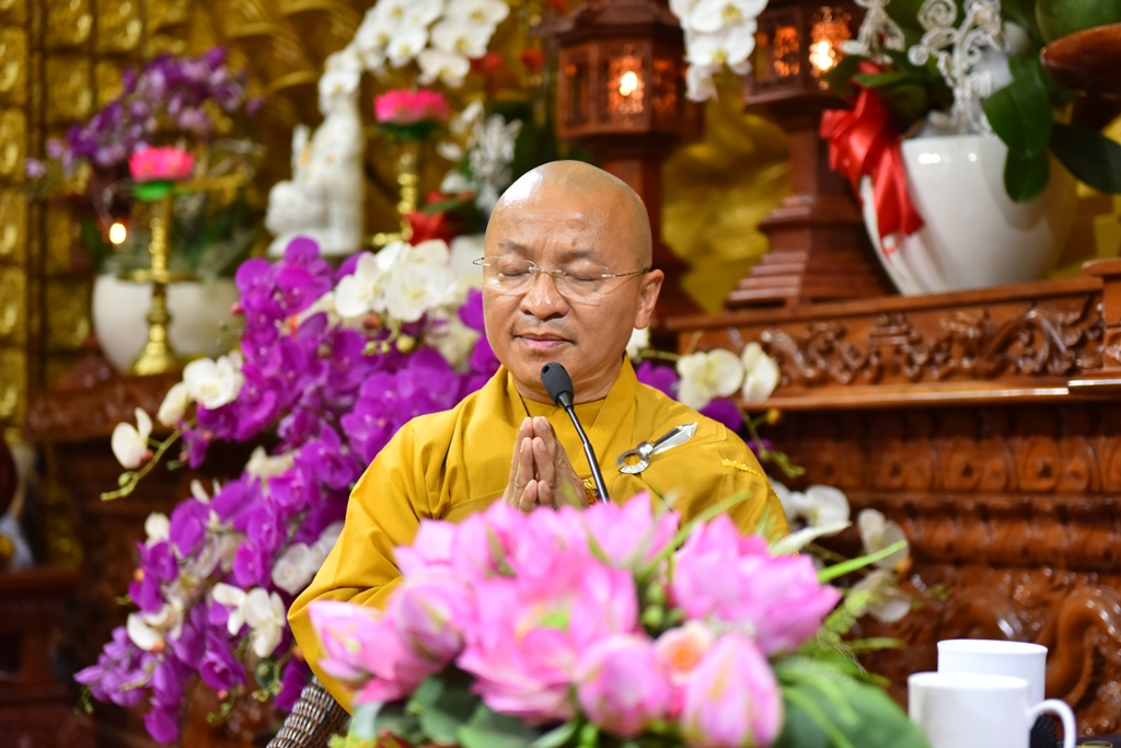 Chùa Giác Ngộ: Lễ Sám Hối và giới thiệu sách “Đứng dậy và bước đi” tác giả Nguyễn Hướng Dương (13/06/2018)