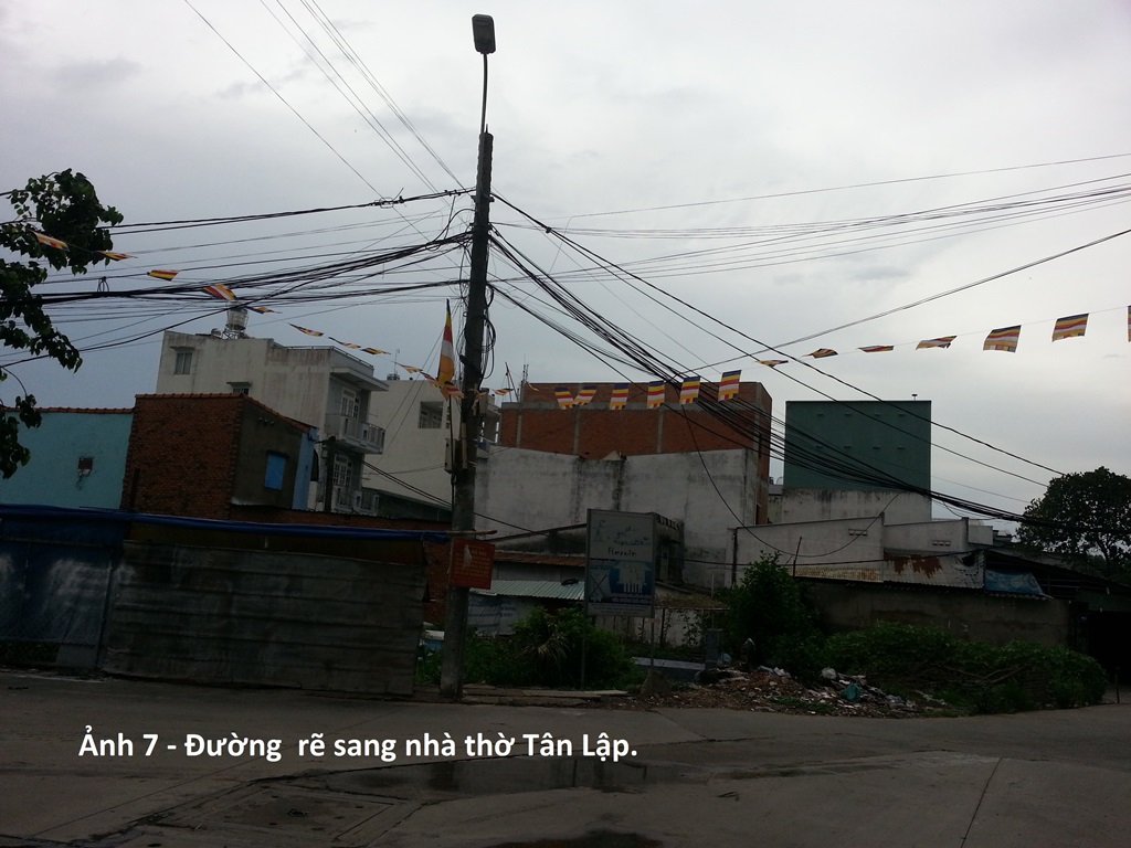 Lại Chuyện Tư Gia Treo Cờ Kính Mừng Phật Đản