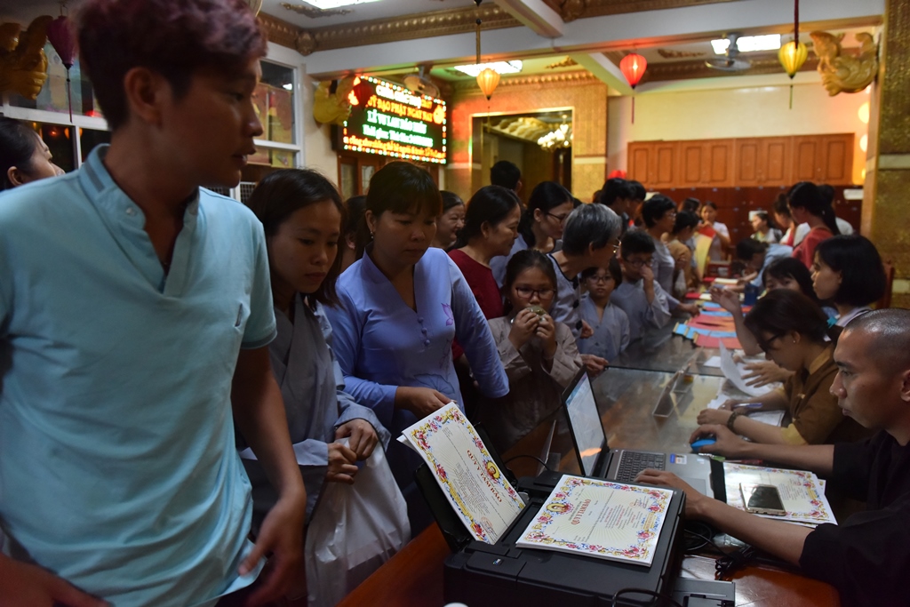 Chùa Giác Ngộ: Lễ quy y Tam Bảo nhân đại lễ Phật đản Phật lịch 2562 (28-05-2018)