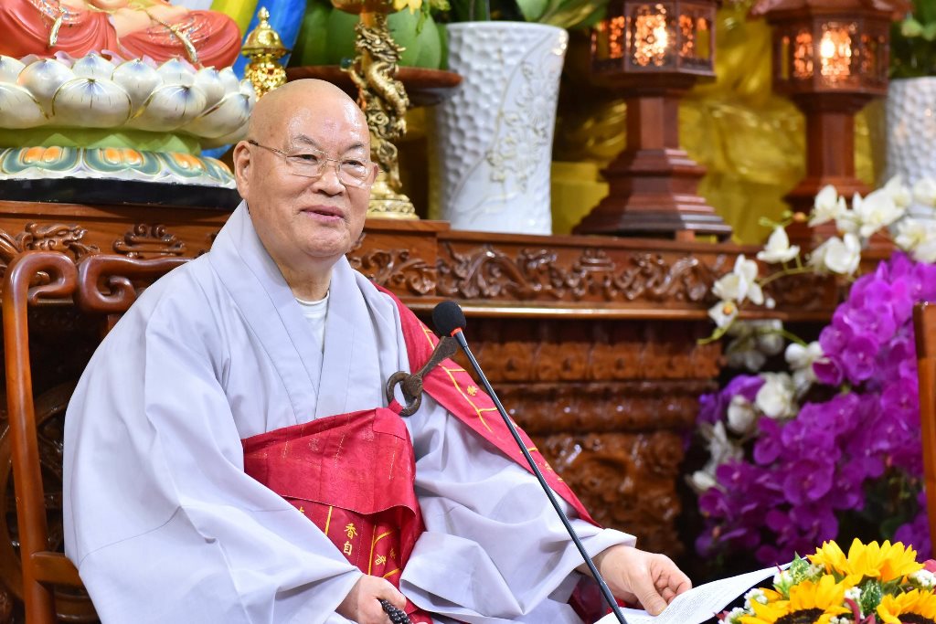HT. Phiến Bạch Vân giao lưu Với Phật tử chùa Giác Ngộ và phát triển quan hệ Việt - Hàn