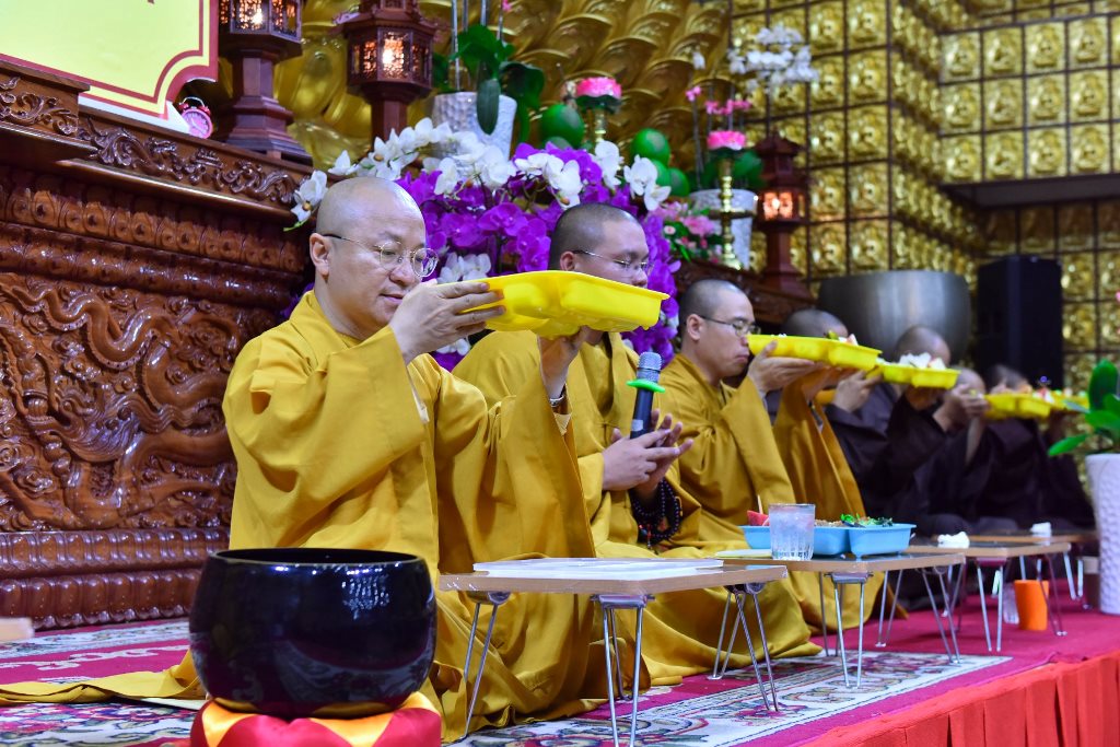 Chùa Giác Ngộ: Ngày Tu Tập Thứ 5 Khóa Tu ‘’Xuất Gia Gieo Duyên’’ Lần Thứ 3