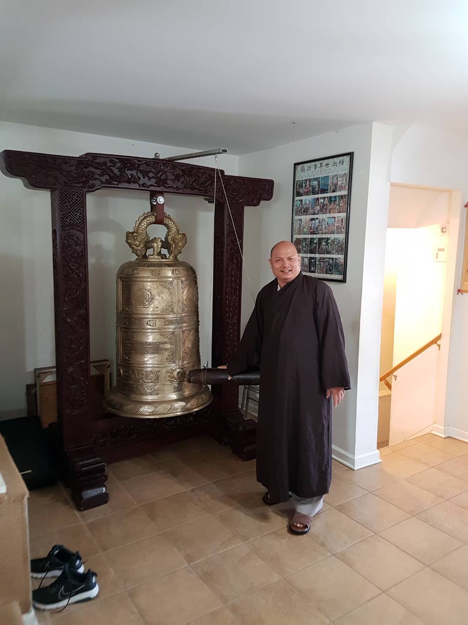 Tự tại tùy duyên