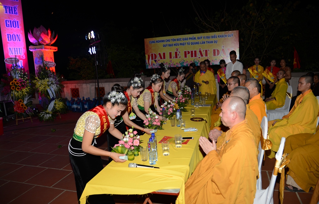 Trang Nghiêm Đại Lễ Phật Đản PL. 2562  Tại Tỉnh Điện Biên