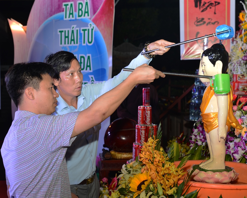 Trang Nghiêm Đại Lễ Phật Đản PL. 2562  Tại Tỉnh Điện Biên
