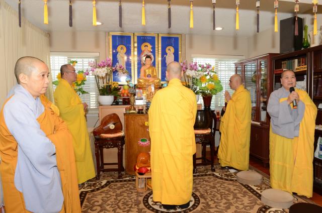 Phái đoàn hoằng pháp Châu Âu đến thăm và giảng pháp tại chùa Thanh Lương Sacramento