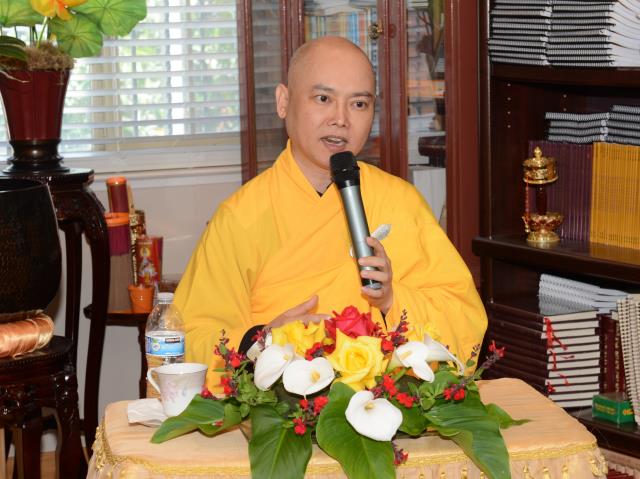 Phái đoàn hoằng pháp Châu Âu đến thăm và giảng pháp tại chùa Thanh Lương Sacramento