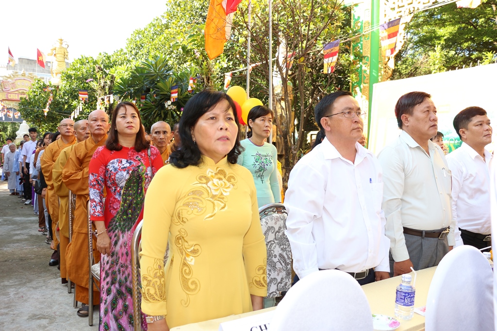 Bình Dương: Ban Trị sự GHPGVN thị xã Dĩ An kính mừng Đại lễ Phật Đản.