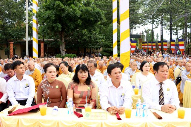 PG Bình Dương: Chào mừng Đại lễ Phật đản PL.2562 – DL.2018