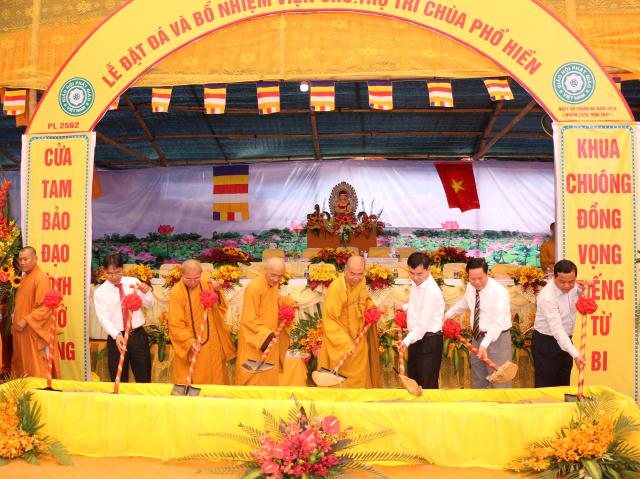 Bình Dương: Đặt đá xây dựng và bổ nhiệm Viện Chủ, Trụ trì chùa Phổ Hiền.