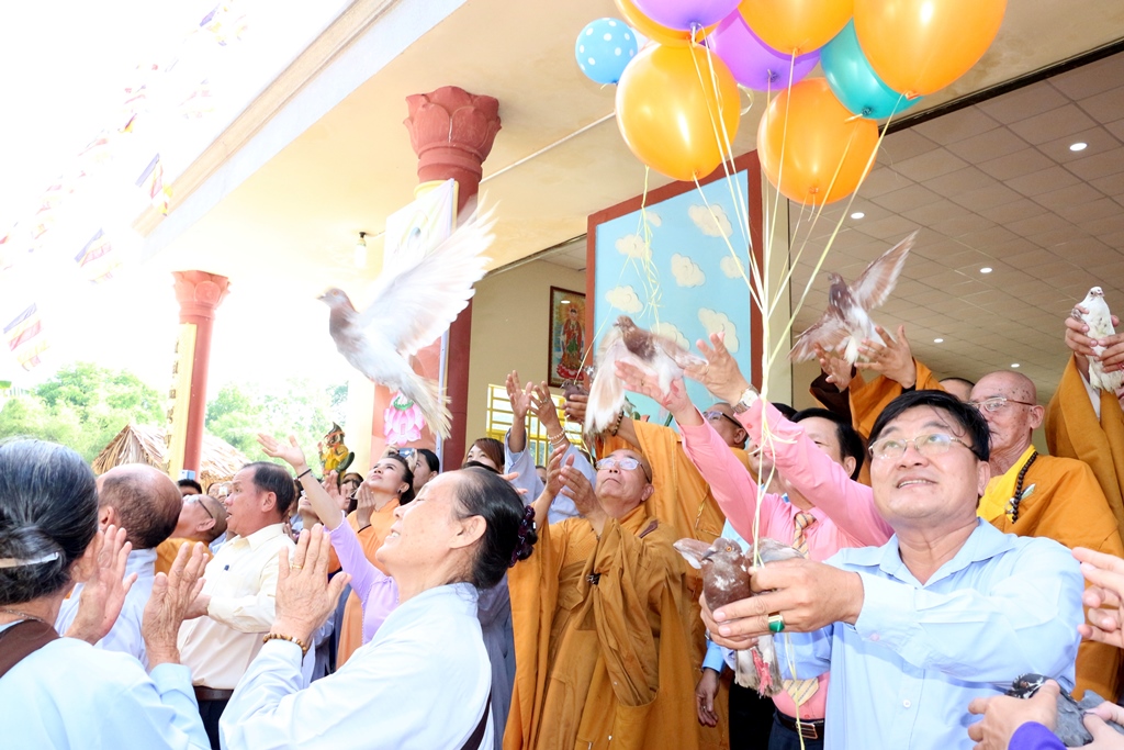Bình Dương: Đại lễ Phật Đản của BTS GHPGVN thị xã Bến Cát