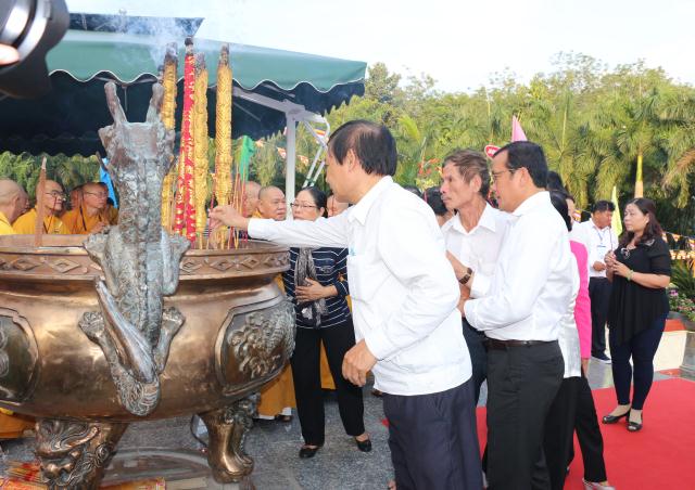 Đại Lễ Trai Đàn Chẩn Tế Cầu Siêu Tiết Thanh Minh.